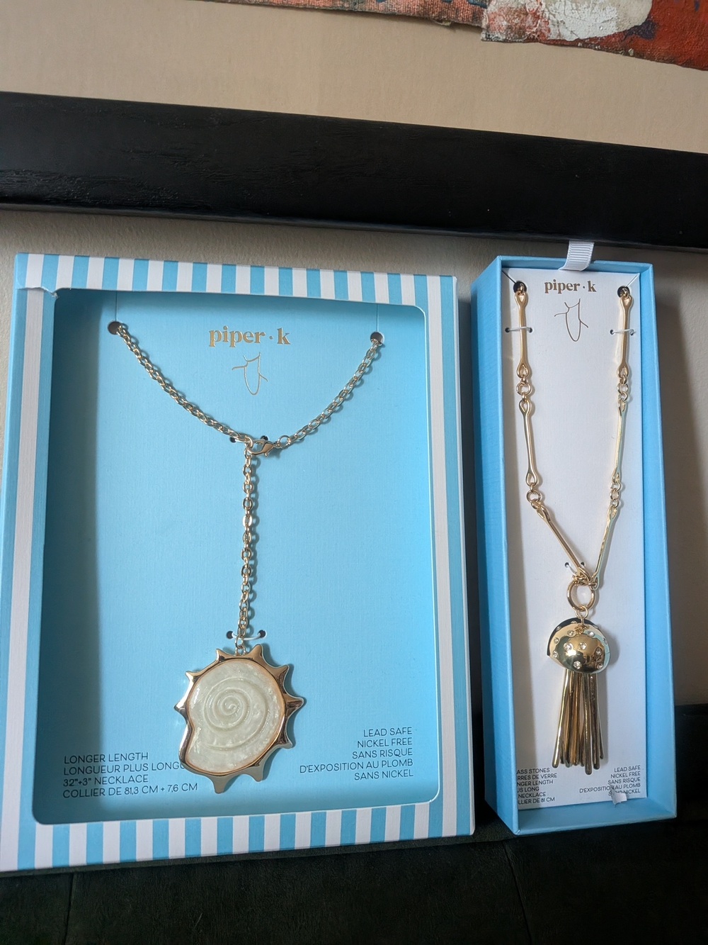 NWT Piper K Sea Life Statement Necklace Bundle - Shell & Jellyfish